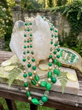 Green Multi-Strand Beaded Necklace Vintage Japan Glass Bead mix